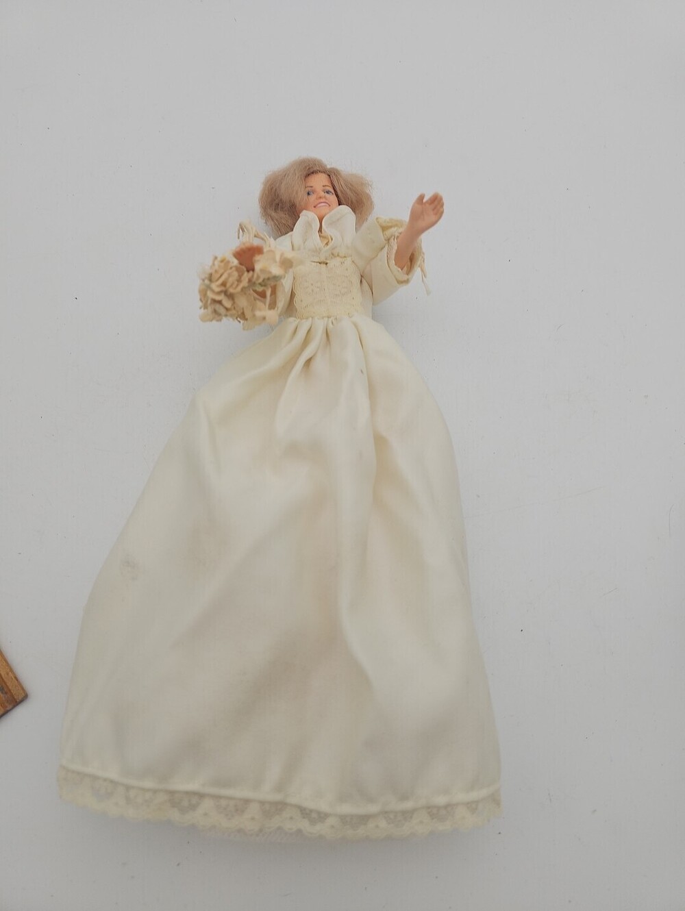 Vintage Princess Diana Wedding Doll No Bouquet / Veil -